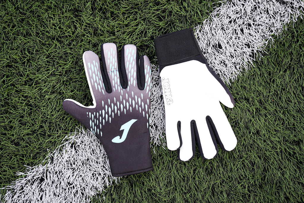 Hunter Goalkeeper Gloves